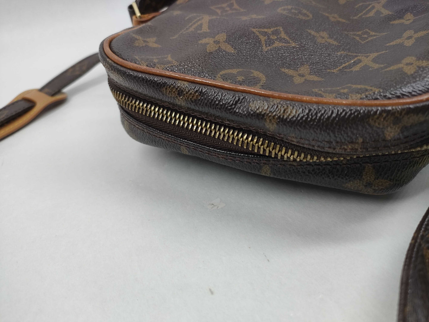 LOUIS VUITTON M45236 Monogram Amazon Shoulder Bag