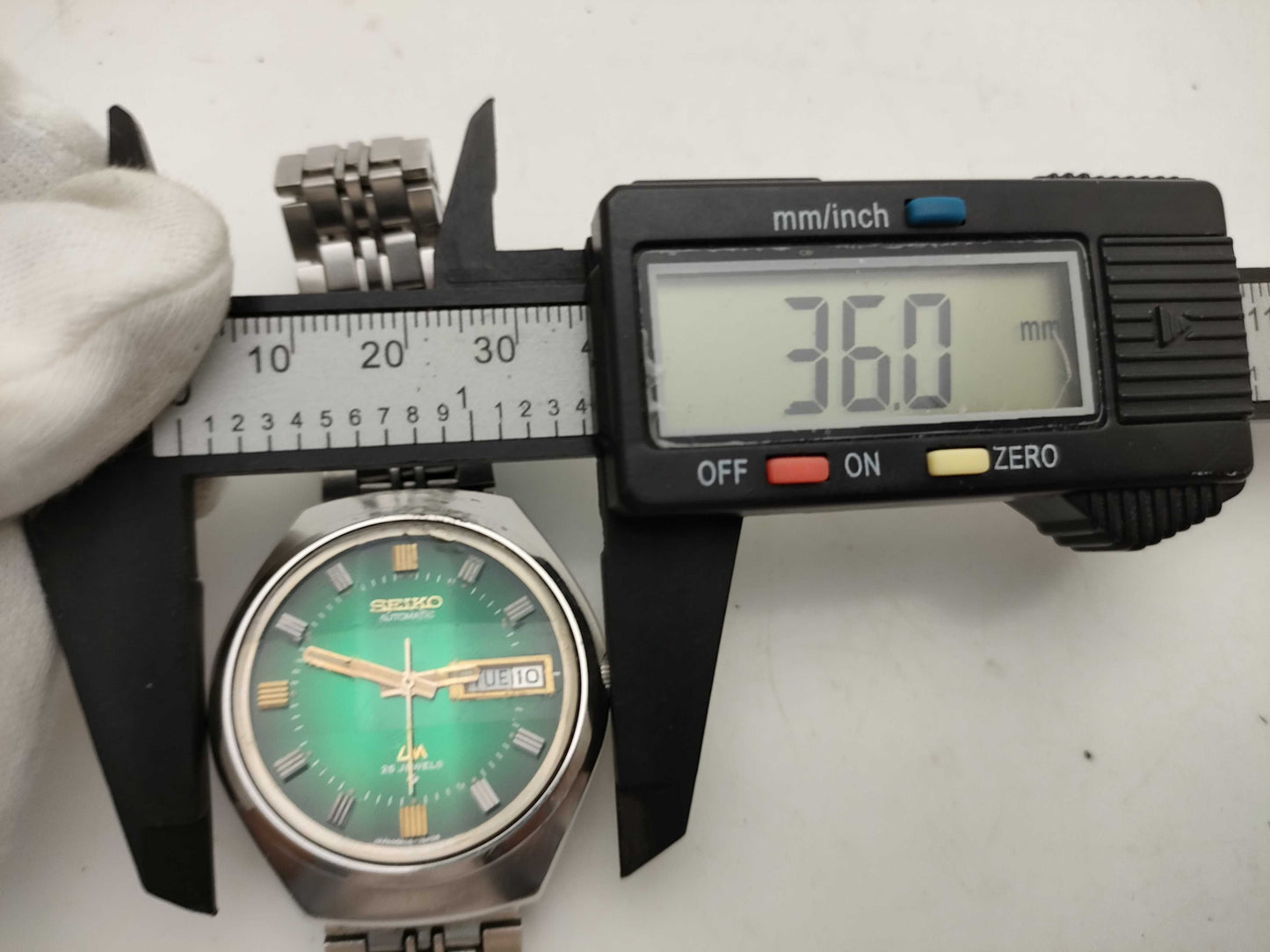 SEIKO 5606 7300 Men's Watch