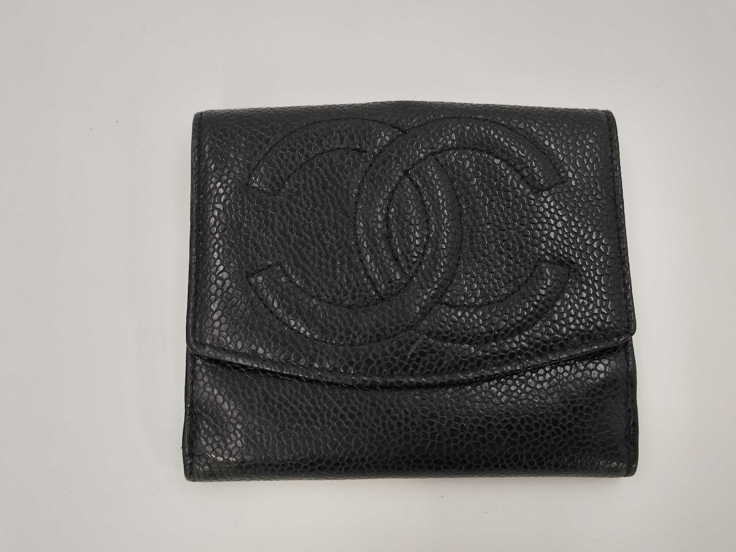 CHANEL Caviar Skin Bifold Wallet