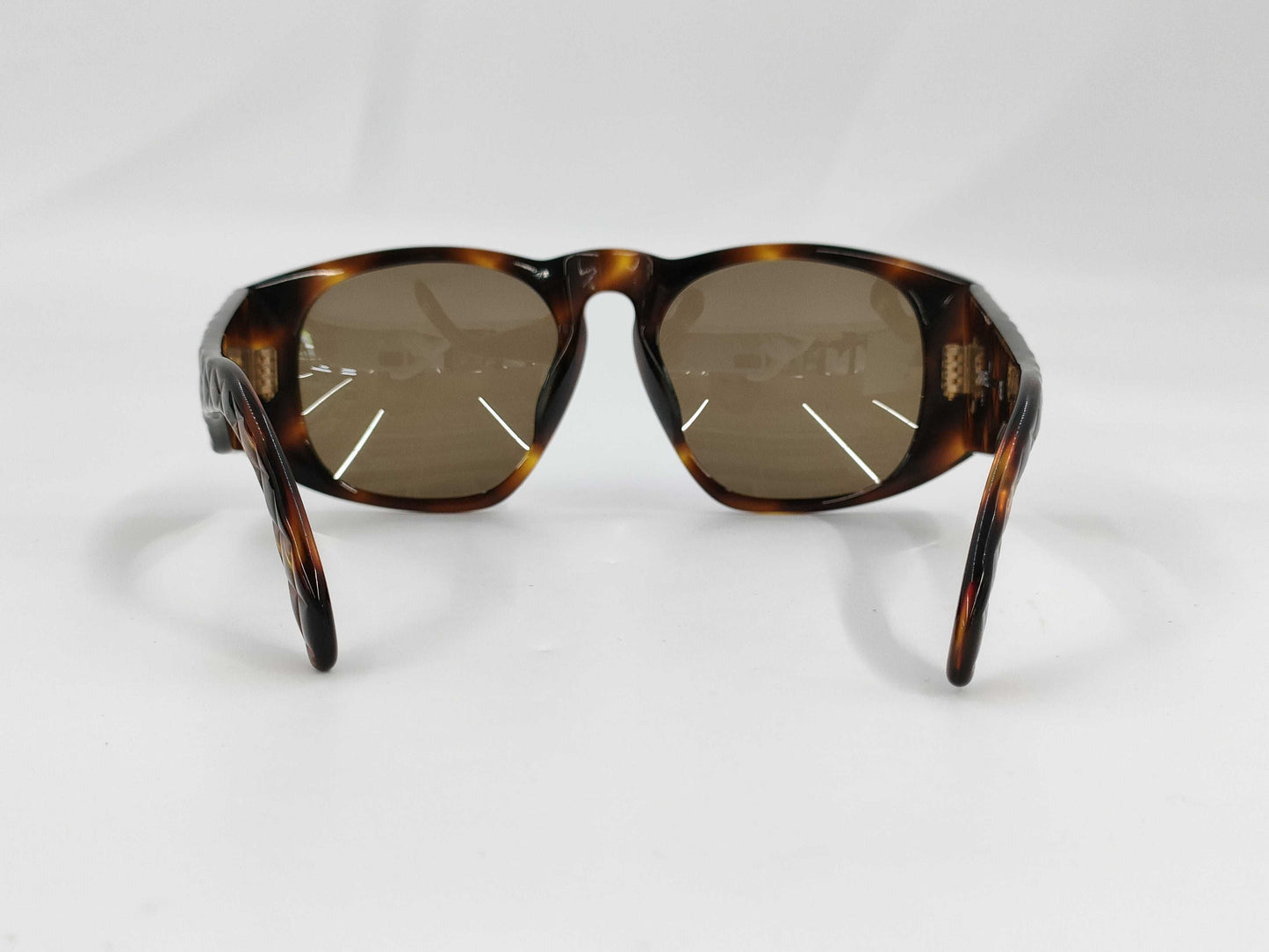 CHANEL tortoiseshell sunglasses with case