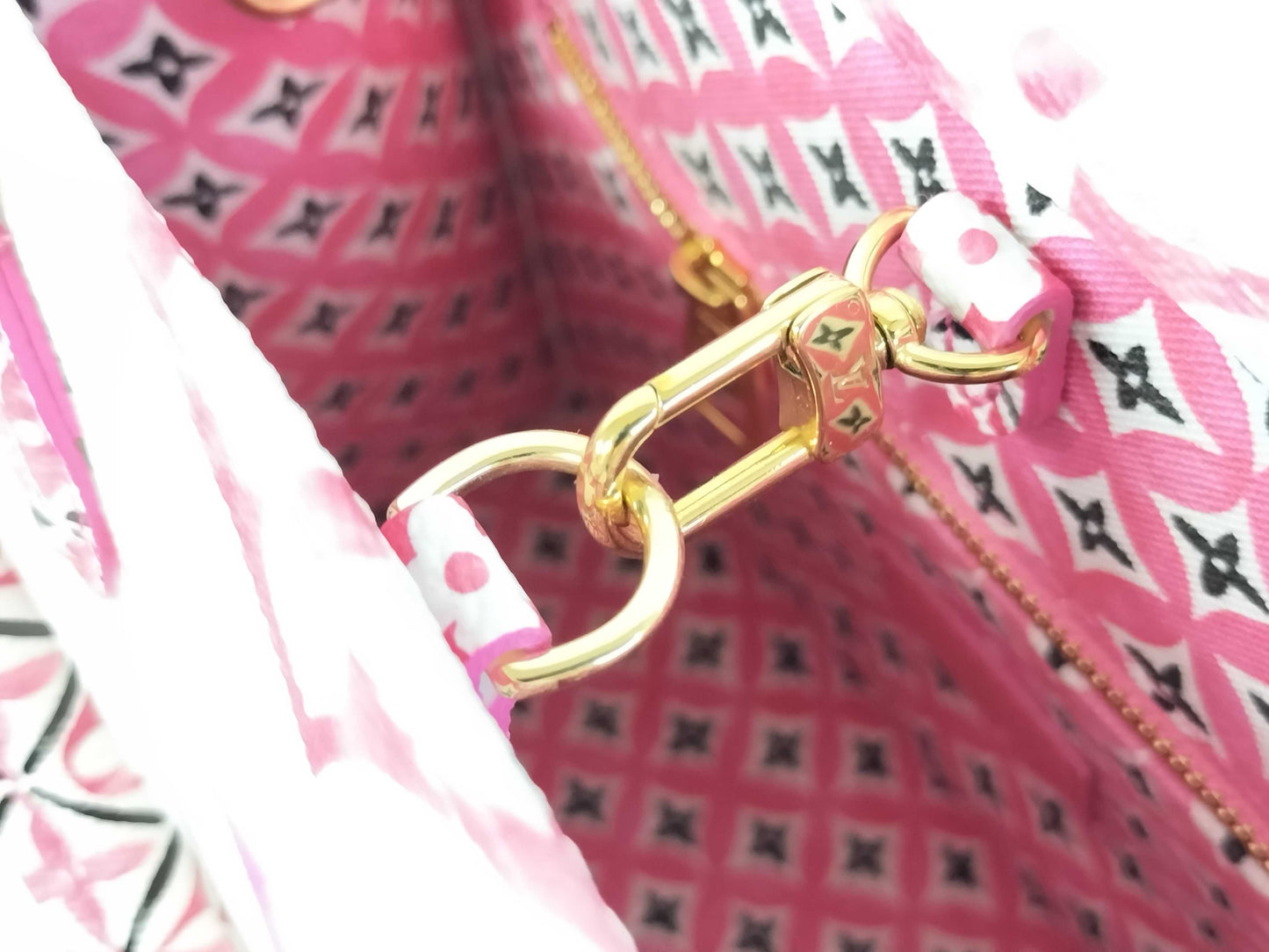 LOUIS VUITTON M22976 Monogram Flower Tile On the Go PM By the Pool RFID Verified Handbag
