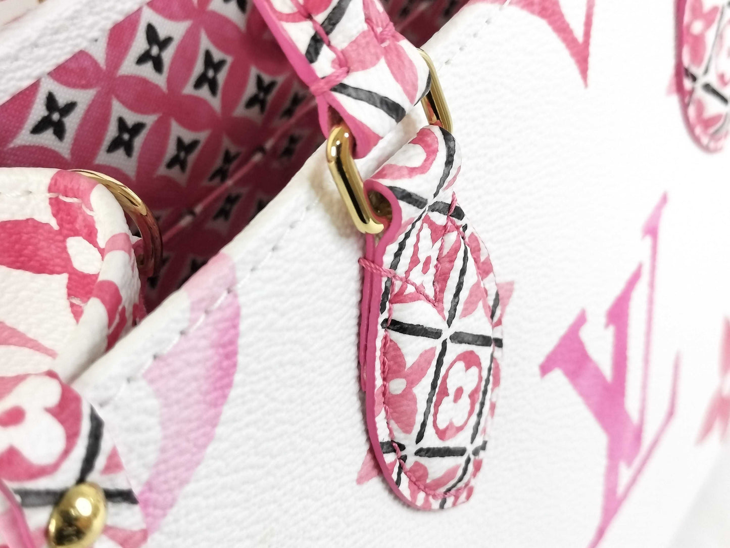 LOUIS VUITTON M22976 Monogram Flower Tile On the Go PM By the Pool RFID Verified Handbag