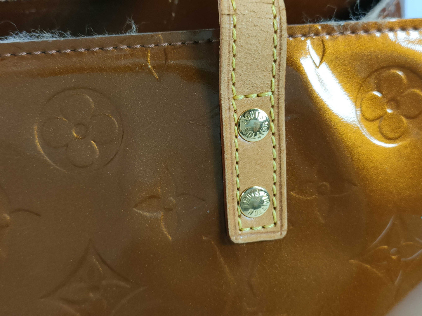 LOUIS VUITTON M91146 Vernis Reed PM Handbag
