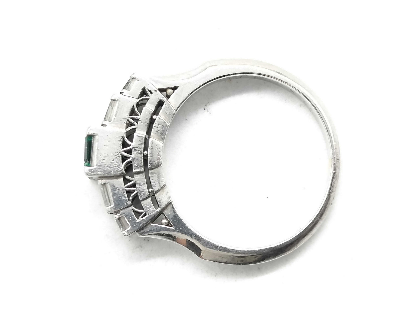 Emerald and Diamond Pm 5.1g Ring