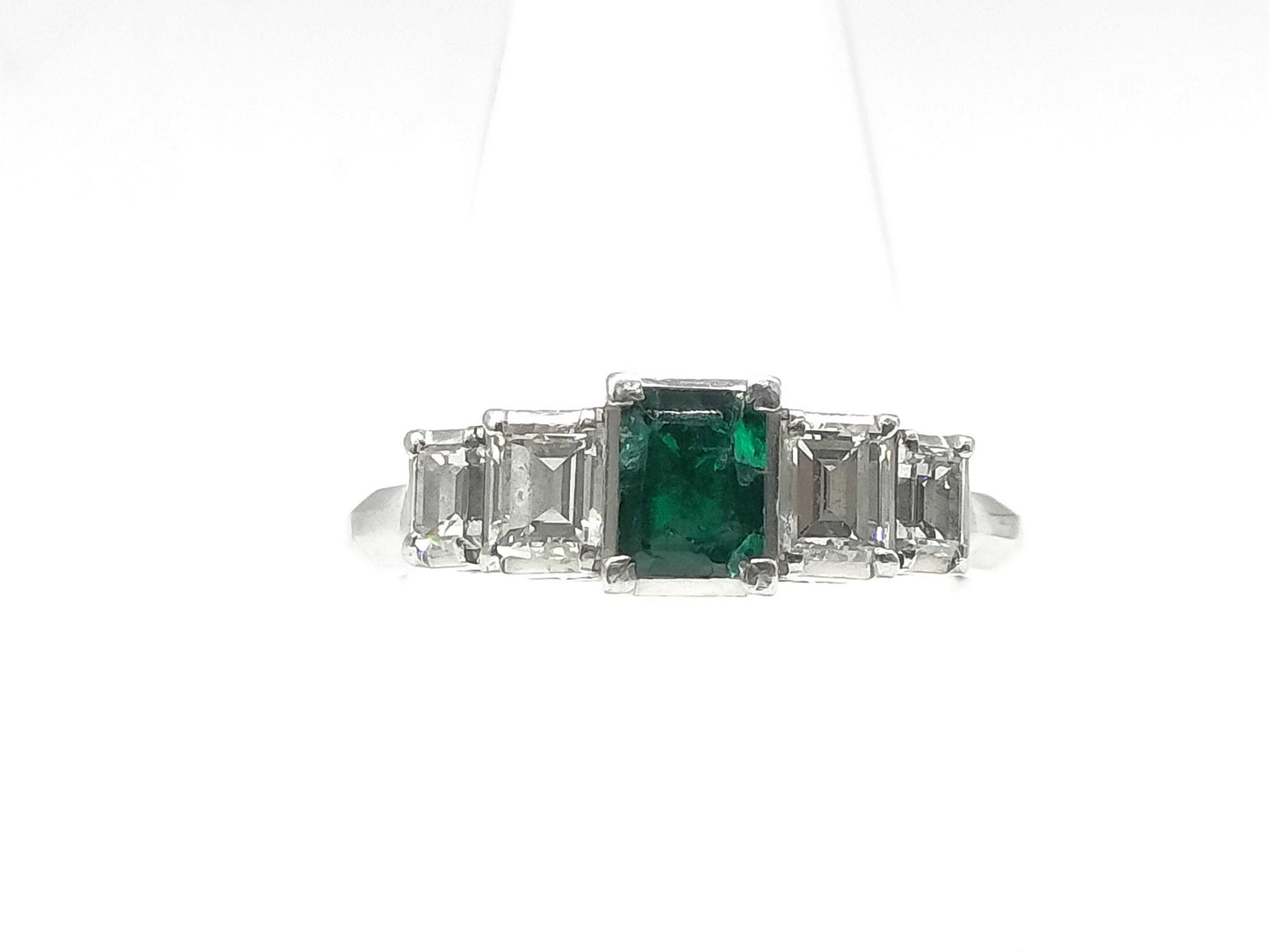 Emerald and Diamond Pm 5.1g Ring