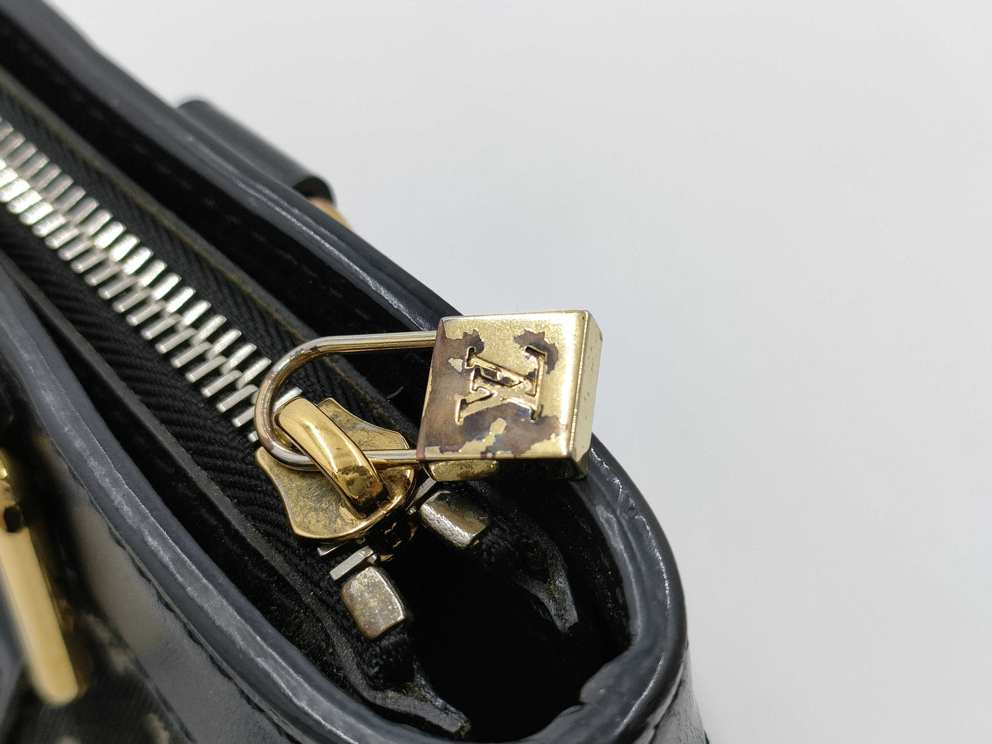 LOUIS VUITTON Monogram Mini Lucille PM Handbag