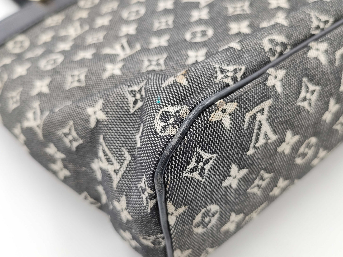LOUIS VUITTON Monogram Mini Lucille PM Handbag