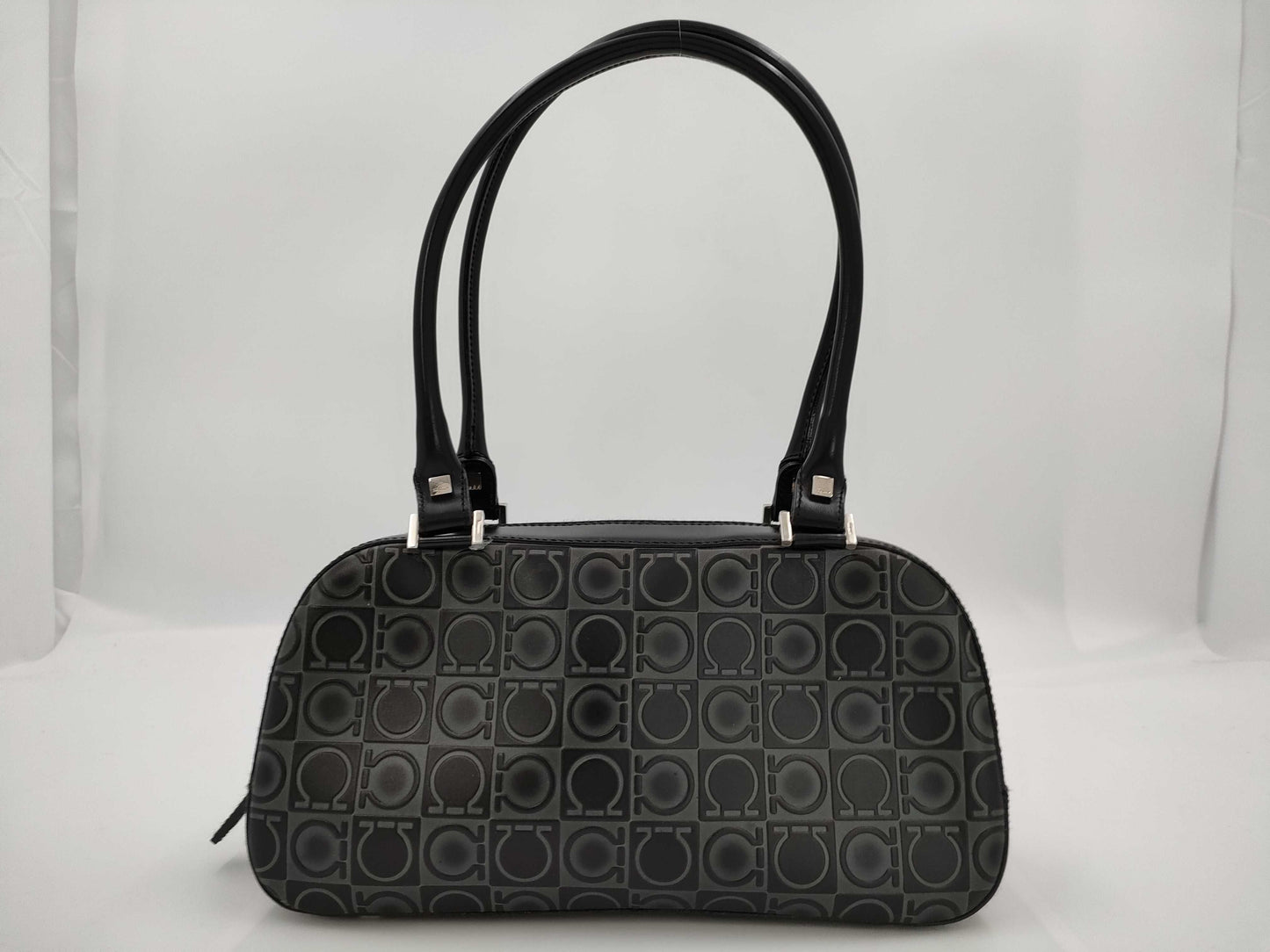 Salvatore Ferragamo Gancini Gancini all-over print leather handbag in black