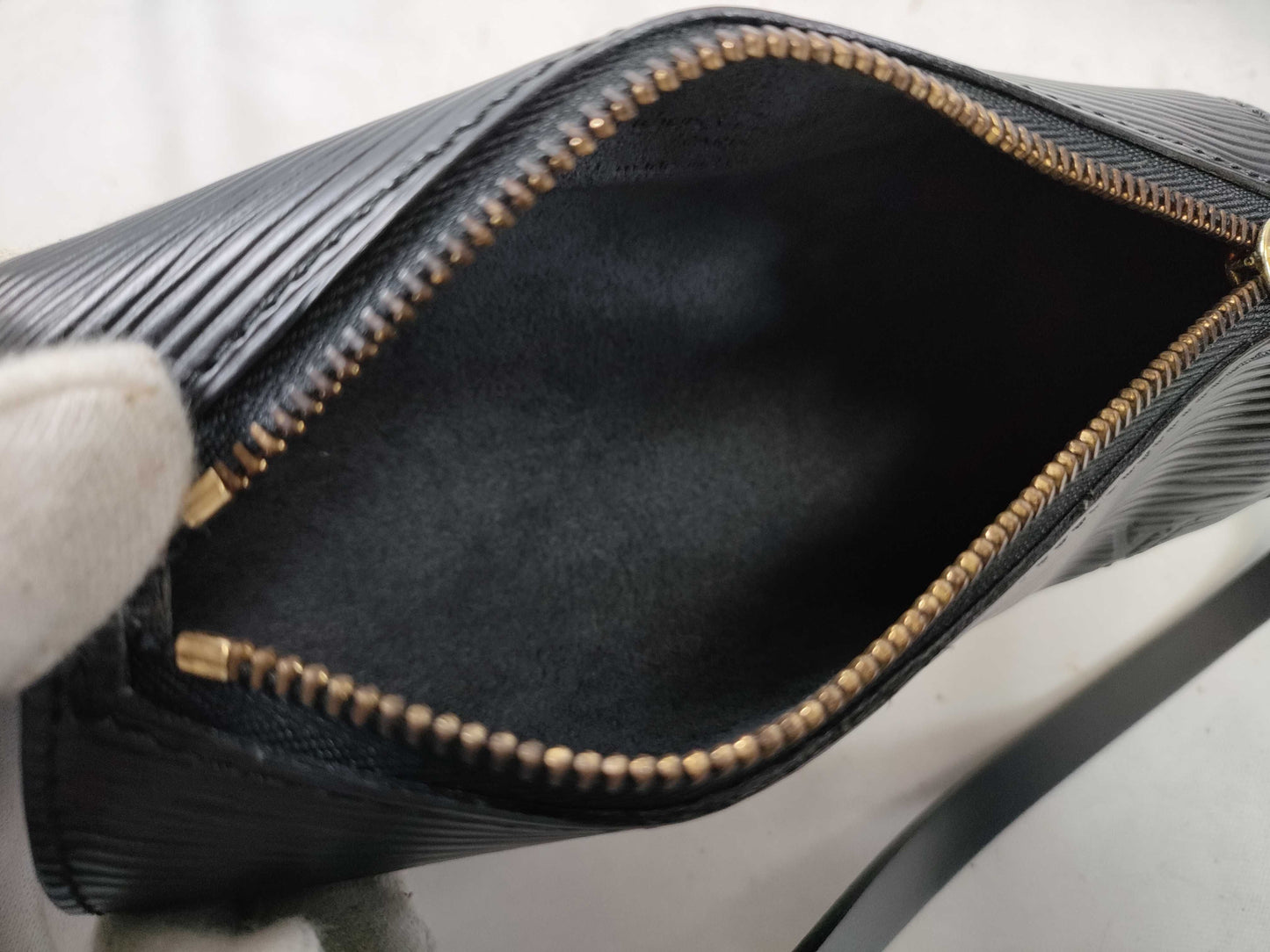 LOUIS VUITTON M52222 Epi Soufflot Handbag with Pouch