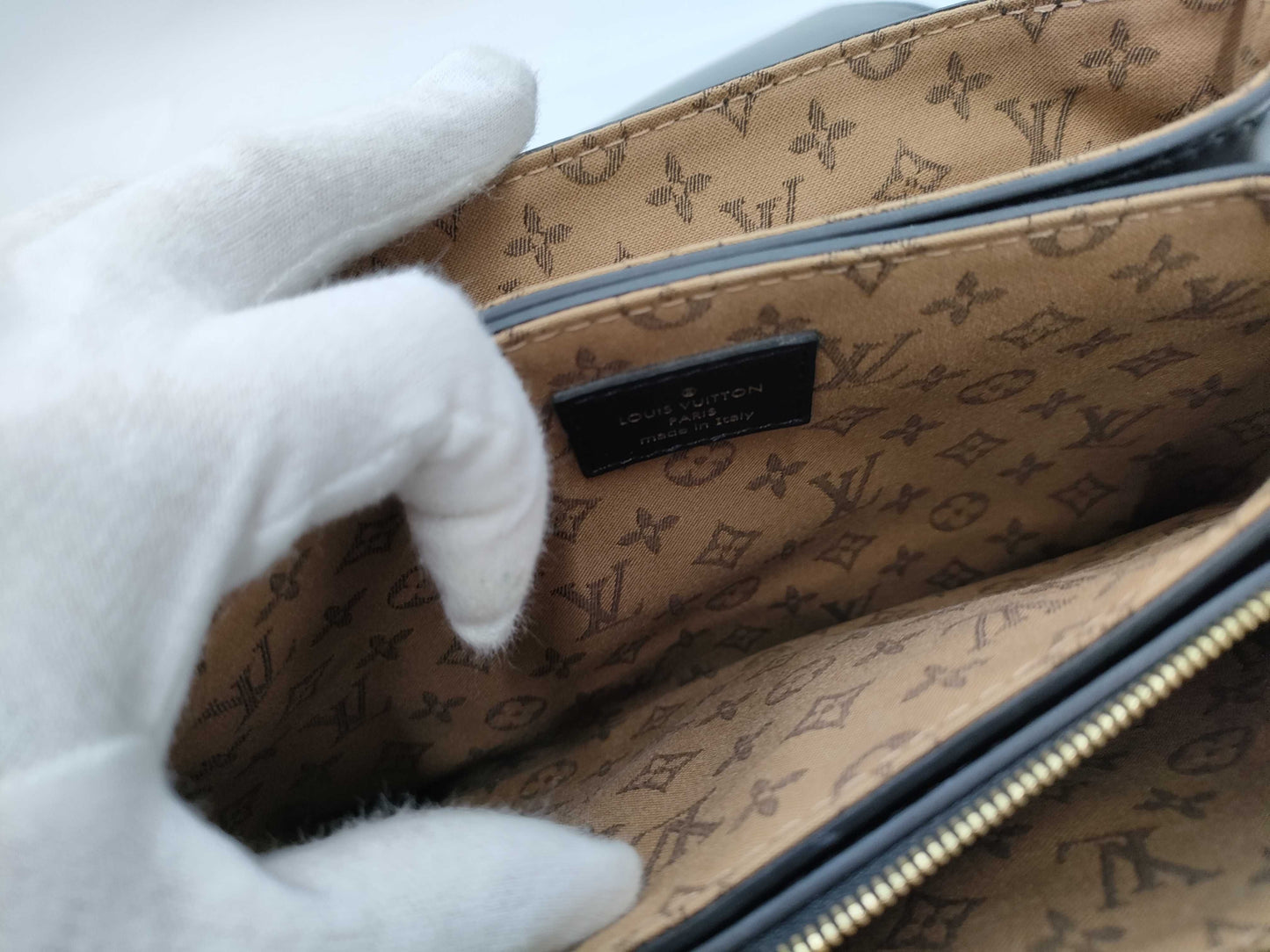 LOUIS VUITTON Rendez-Vous Noir Black Leather Shoulder Bag