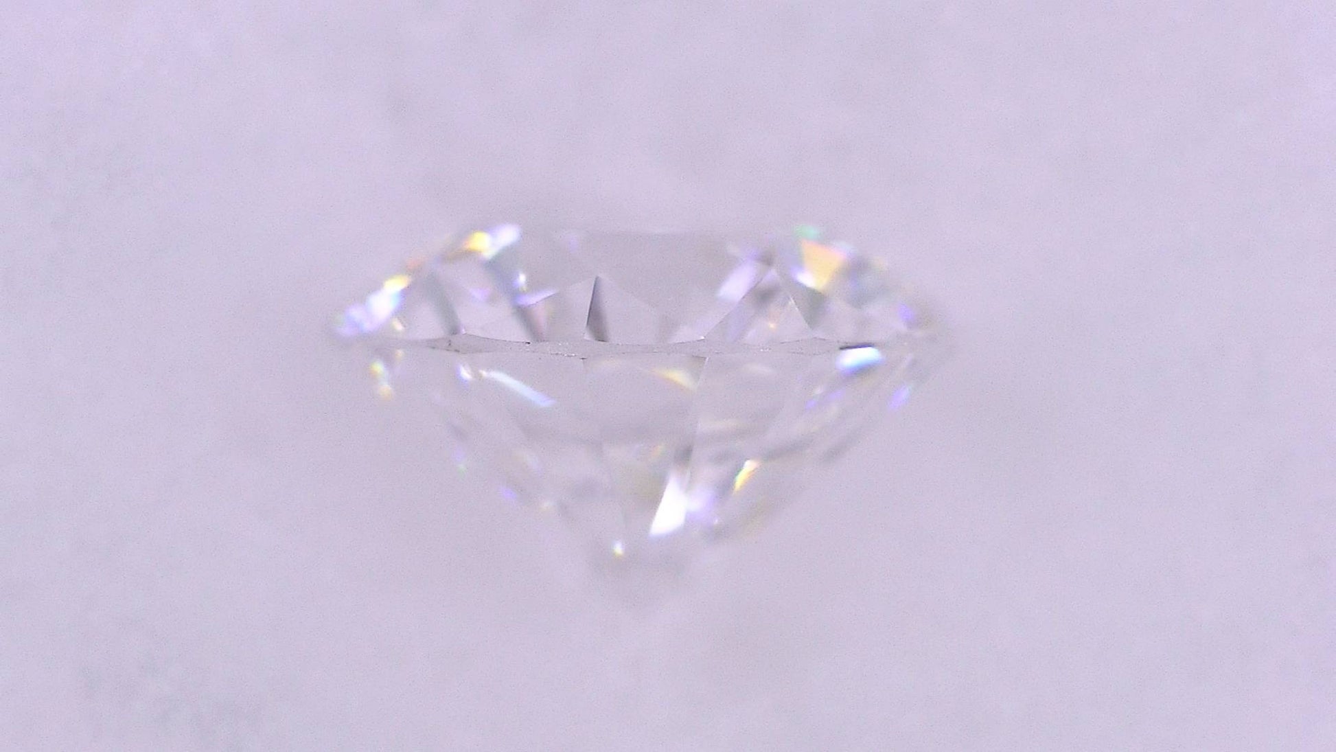 0.304ct D VS-2 VERY GOOD/VG/GD FAINT NATURAL 4.30-4.35X2.70mm Diamond Loose