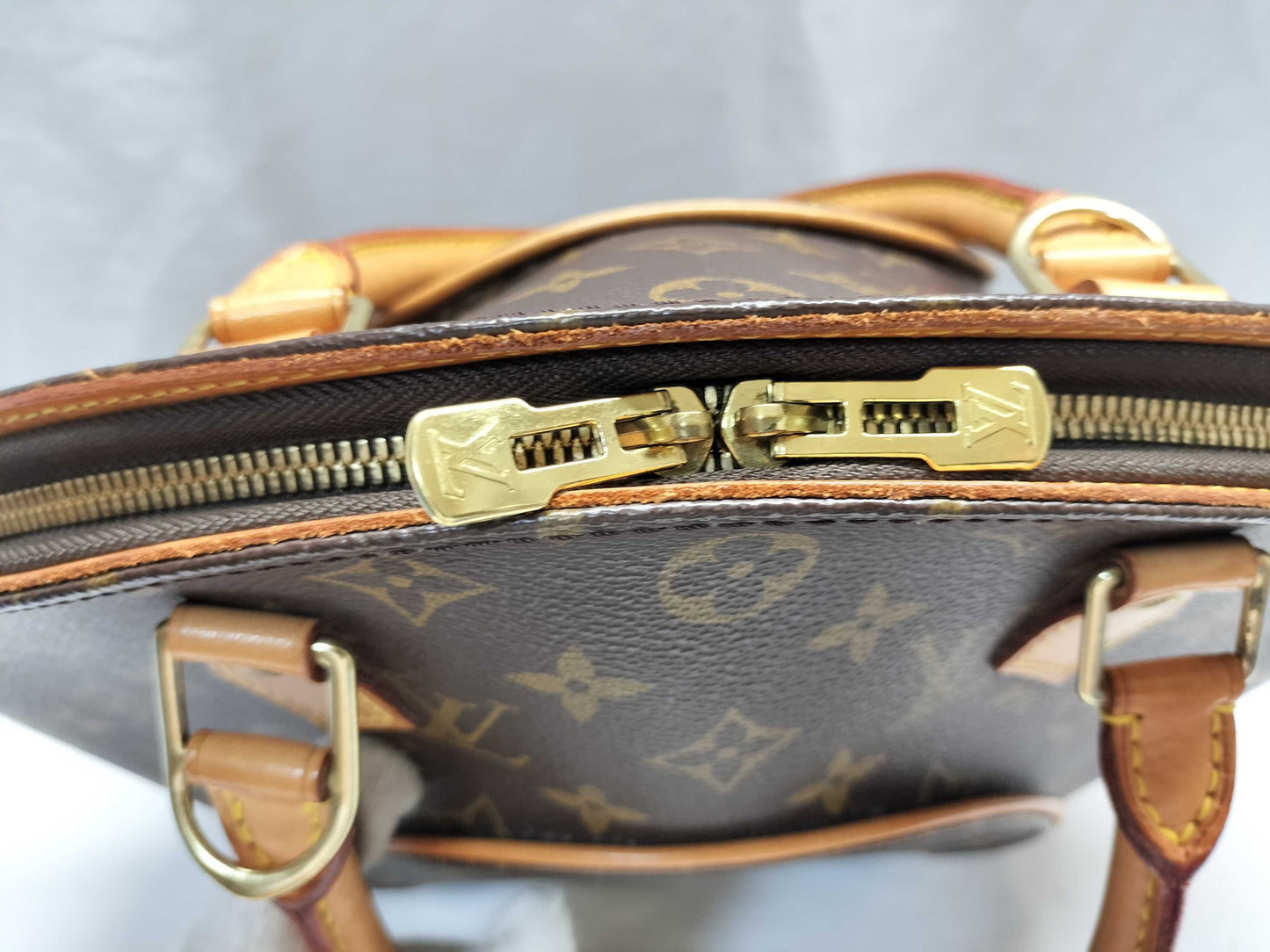 LOUIS VUITTON M51126 Monogram Ellipse MM Handbag