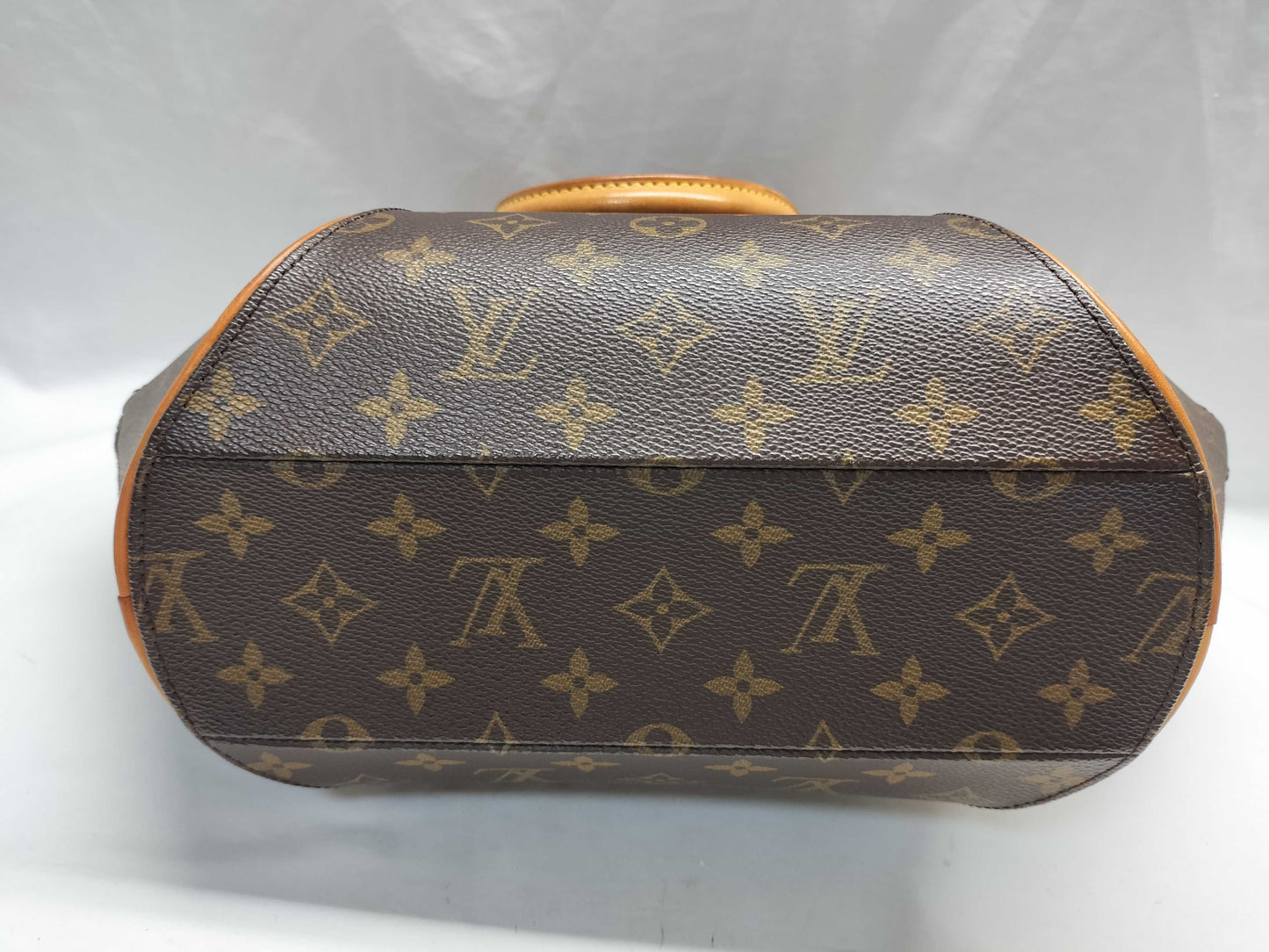 LOUIS VUITTON M51126 Monogram Ellipse MM Handbag