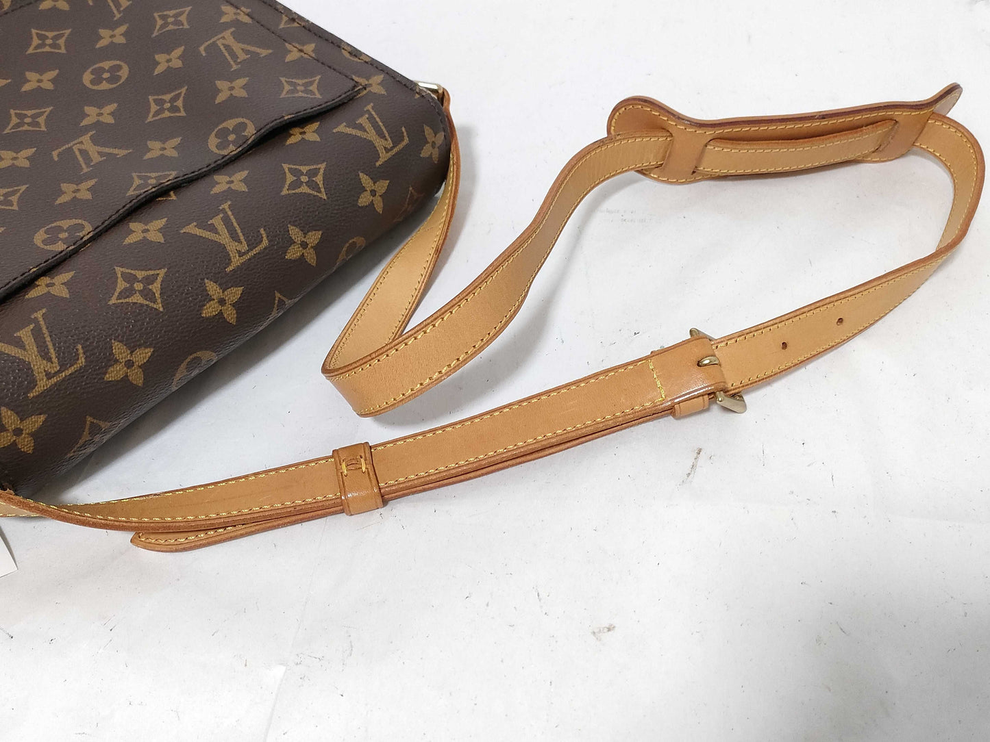 LOUIS VUITTON Monogram M51242 Saint-Cloud GM Shoulder Bag