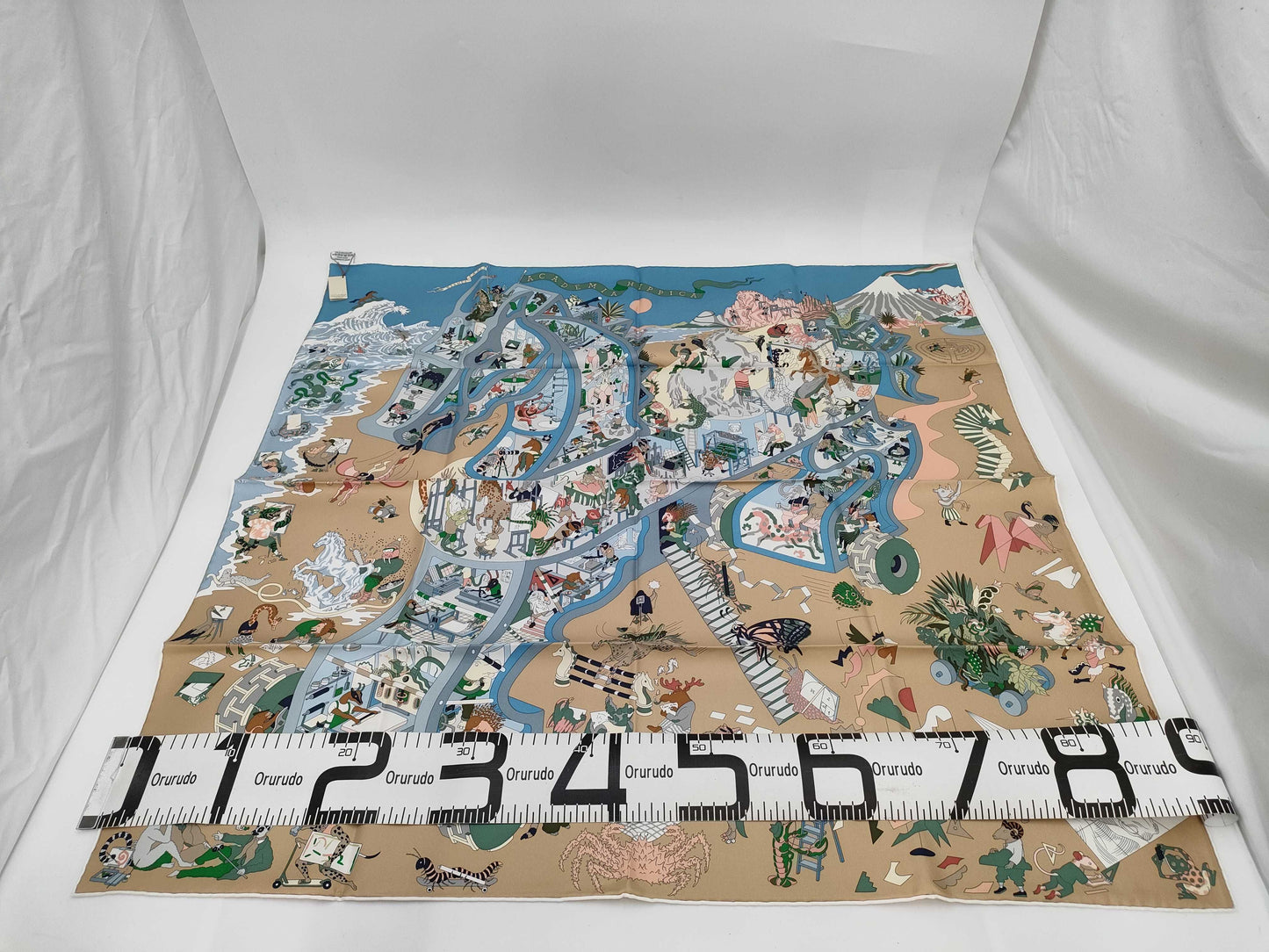 HERMES Carre Carre 90/Academy Ipika Scarf