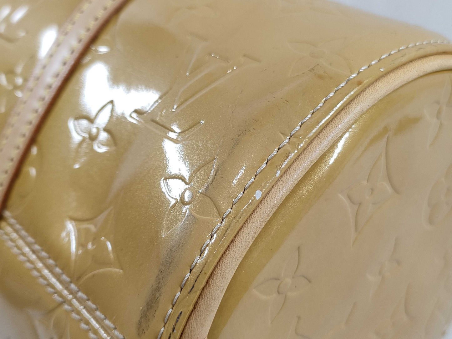 LOUIS VUITTON M91329 Vernis Bedford Handbag