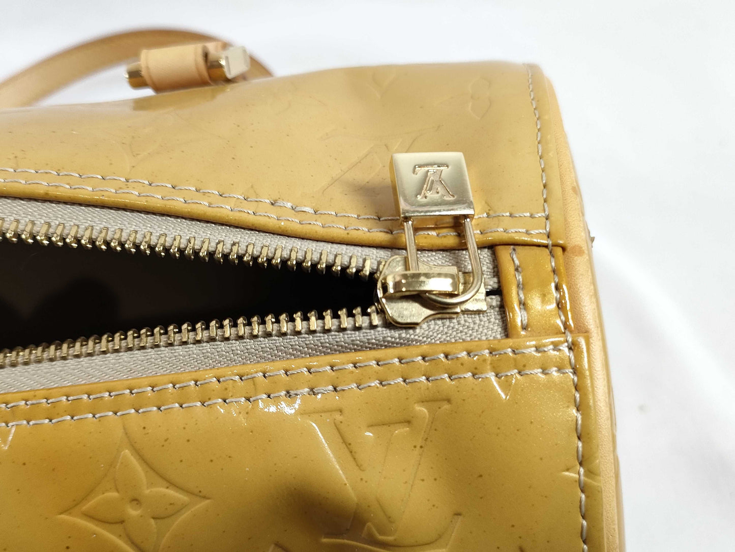 LOUIS VUITTON M91329 Vernis Bedford Handbag