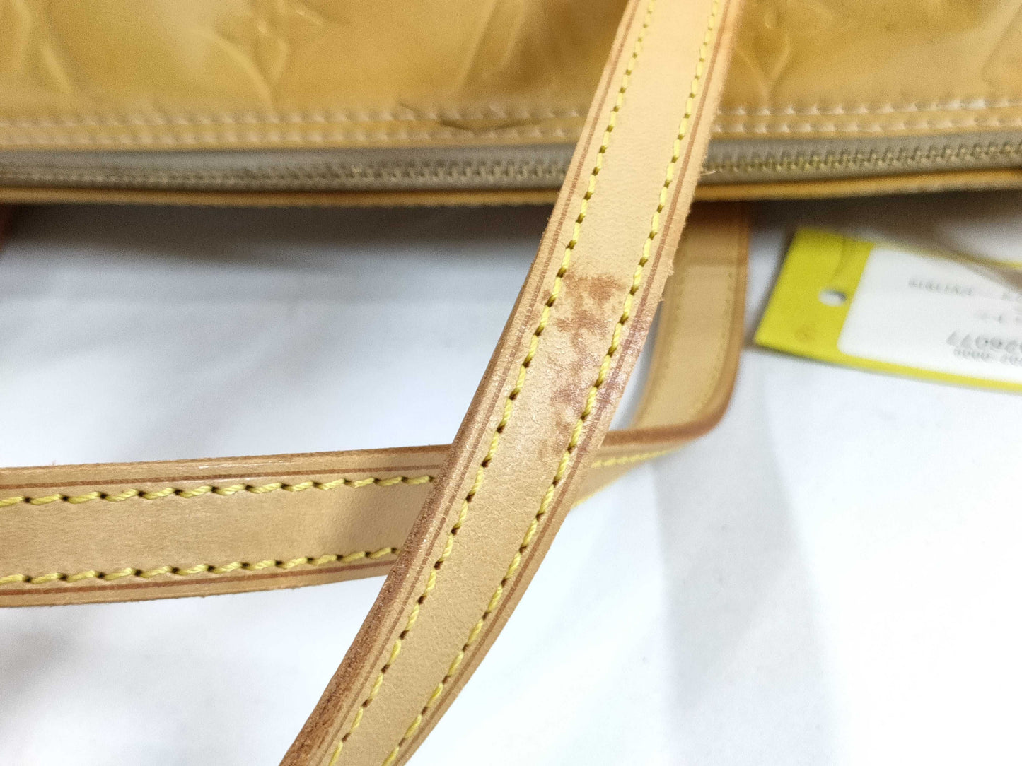 LOUIS VUITTON M91329 Vernis Bedford Handbag