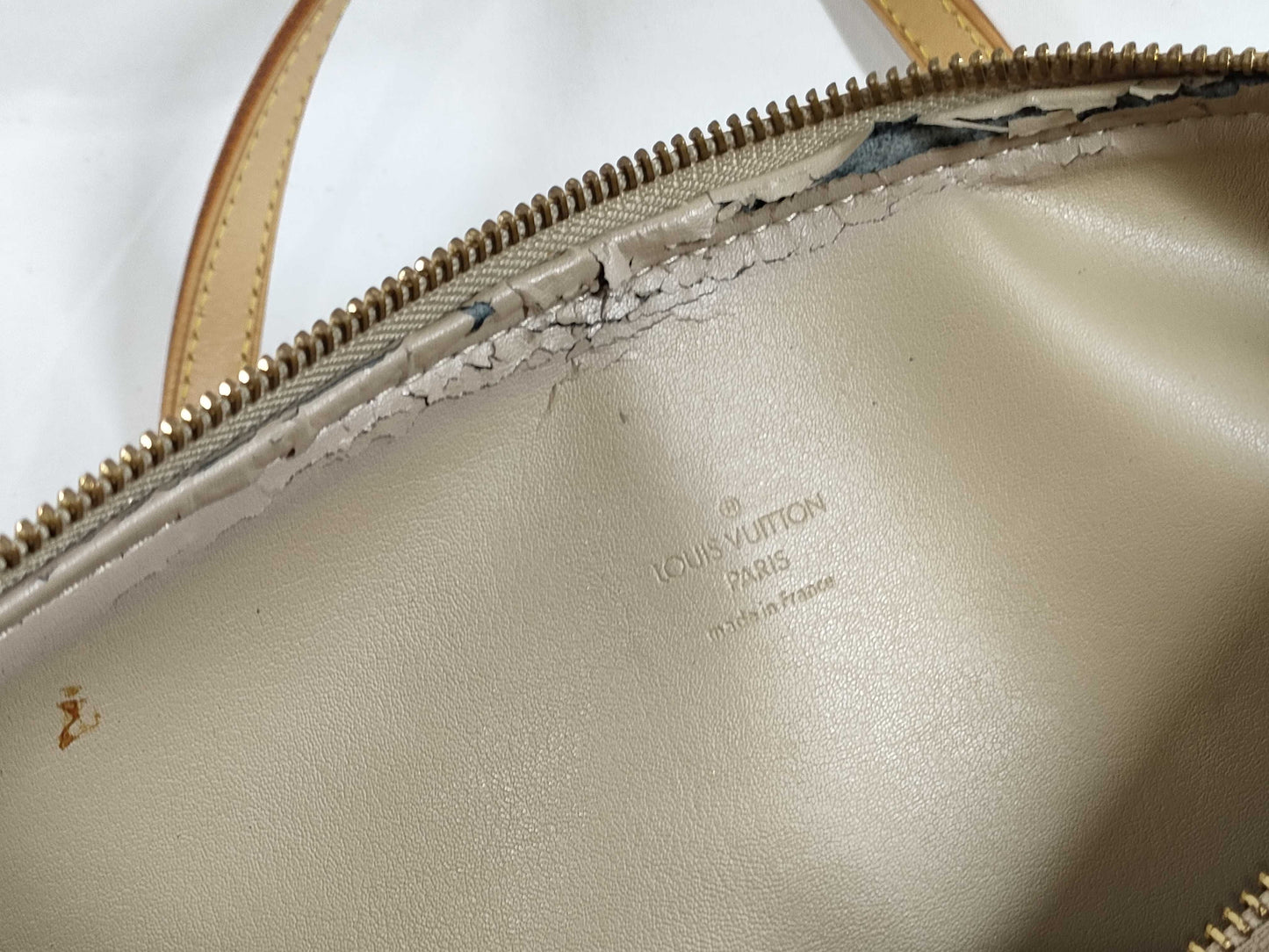 LOUIS VUITTON M91329 Vernis Bedford Handbag