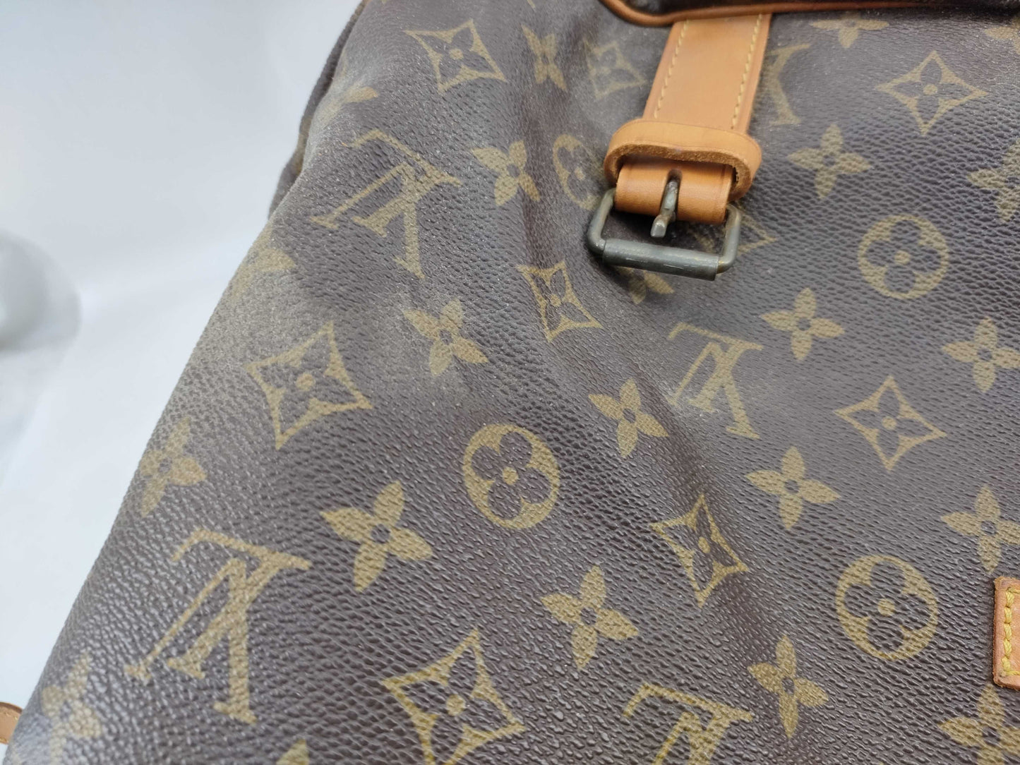 LOUIS VUITTON M42252 Monogram Saumur 43 Shoulder Bag