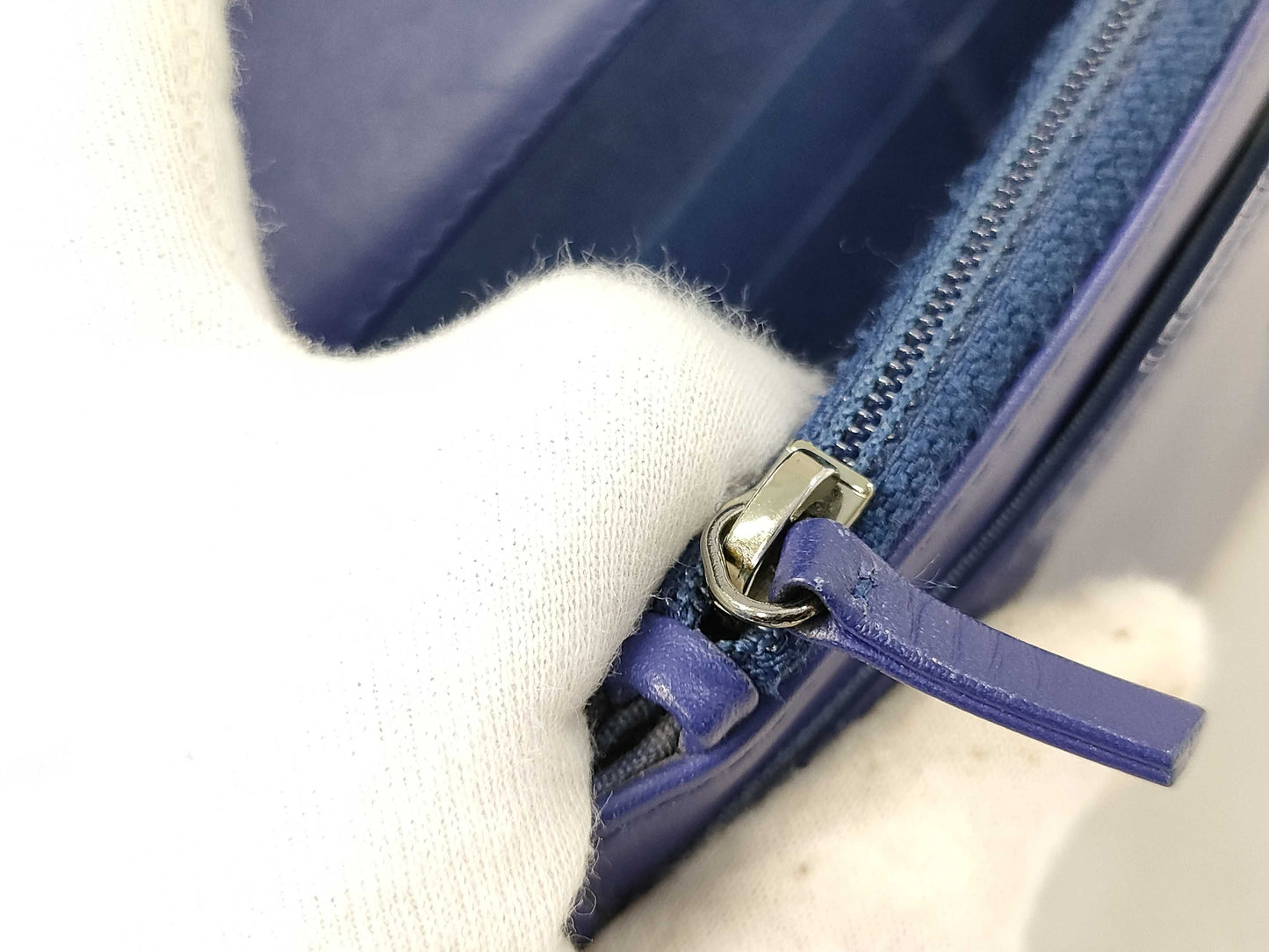 CHANEL Patent Chain Wallet Blue Shoulder Bag