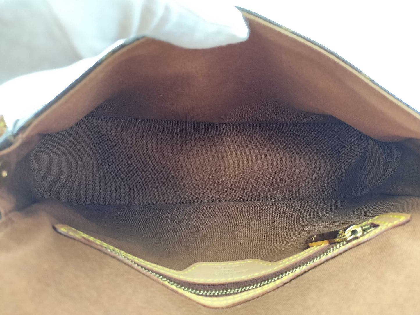 LOUIS VUITTON Monogram M51147 Mini Looping Handbag