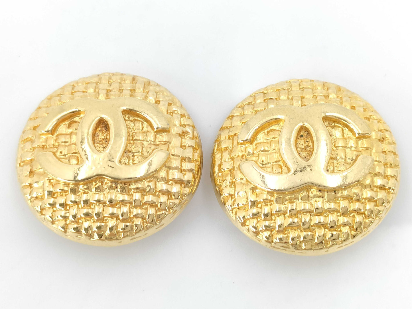 CHANEL 23 Coco Mark Earrings