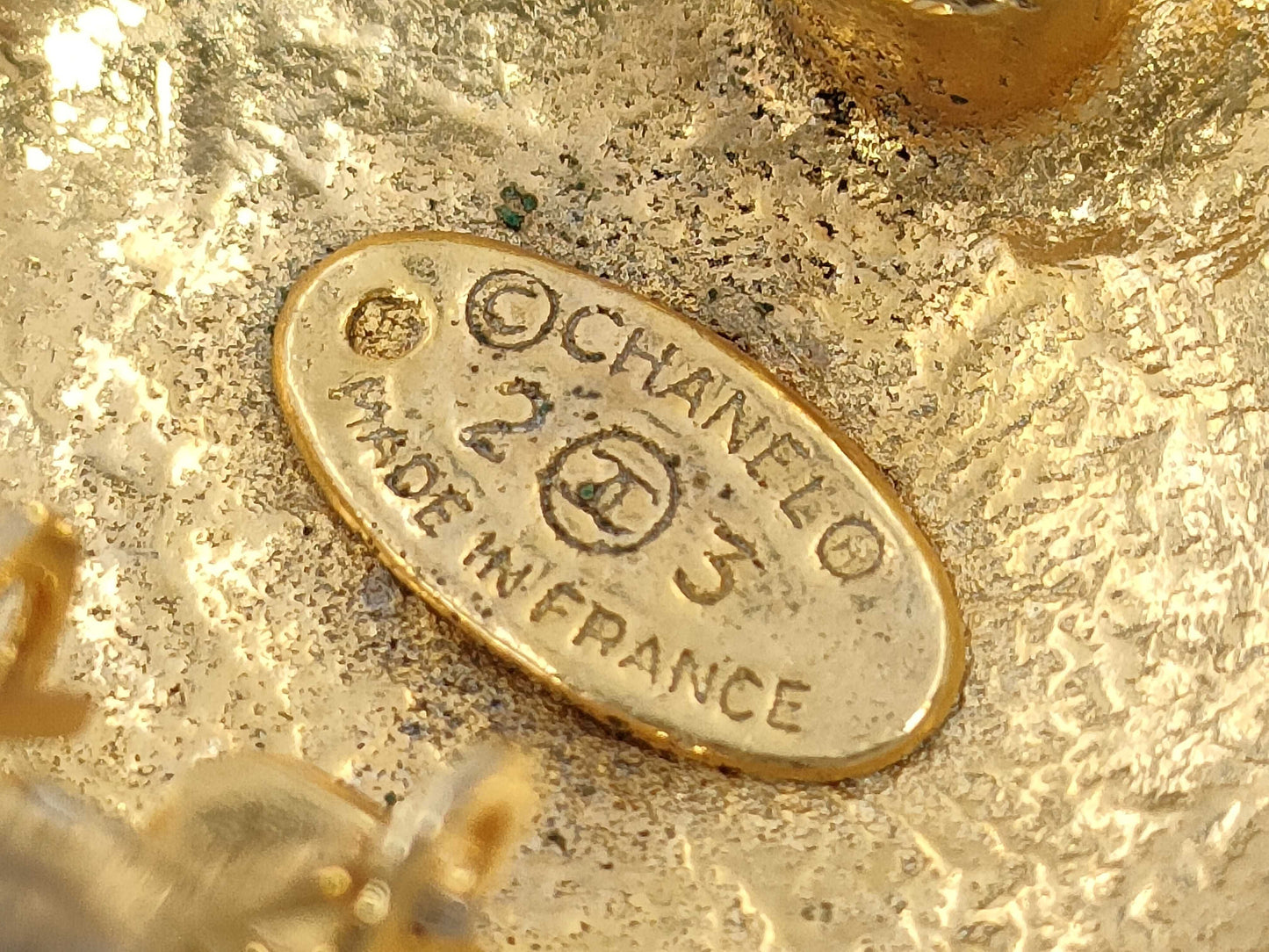 CHANEL 23 Coco Mark Earrings