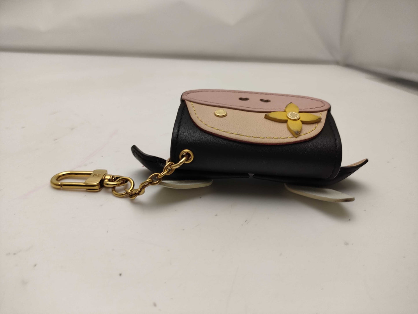 LOUIS VUITTON Monogram G10568 iPod Case Cow Other Accessories