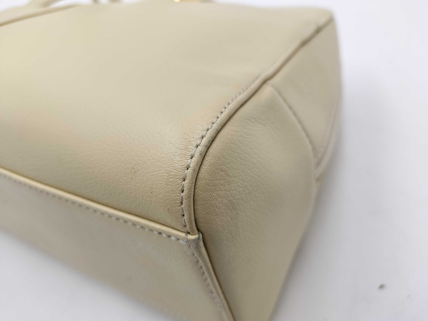 BURBERRY Leather/White/Tote Bag Handbag