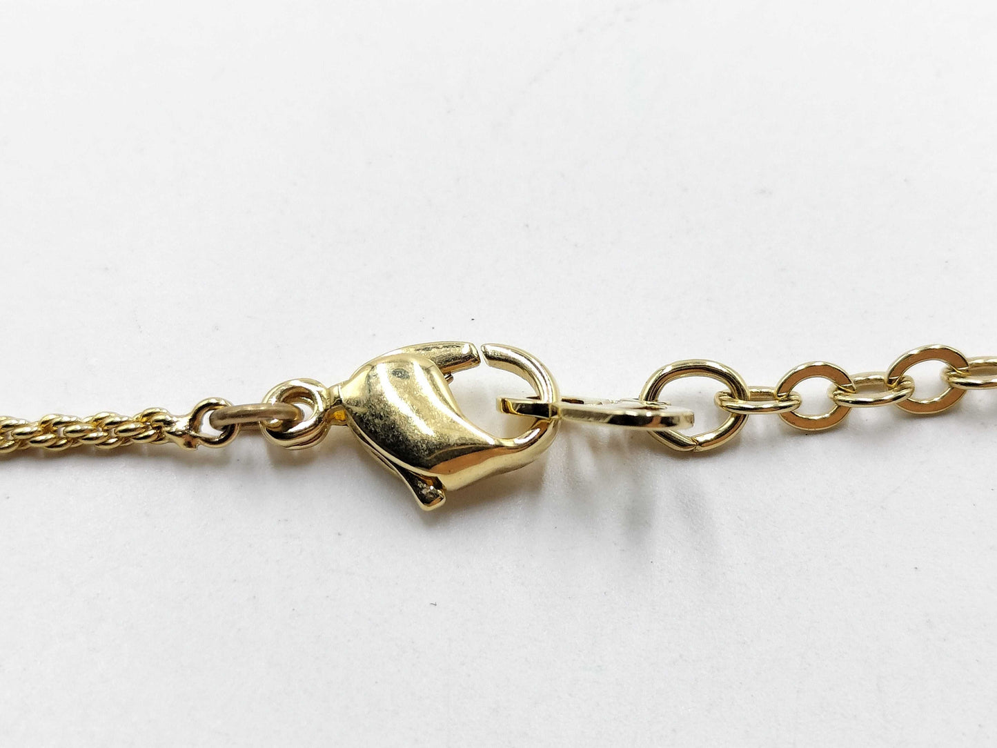 Dior logo necklace necklace