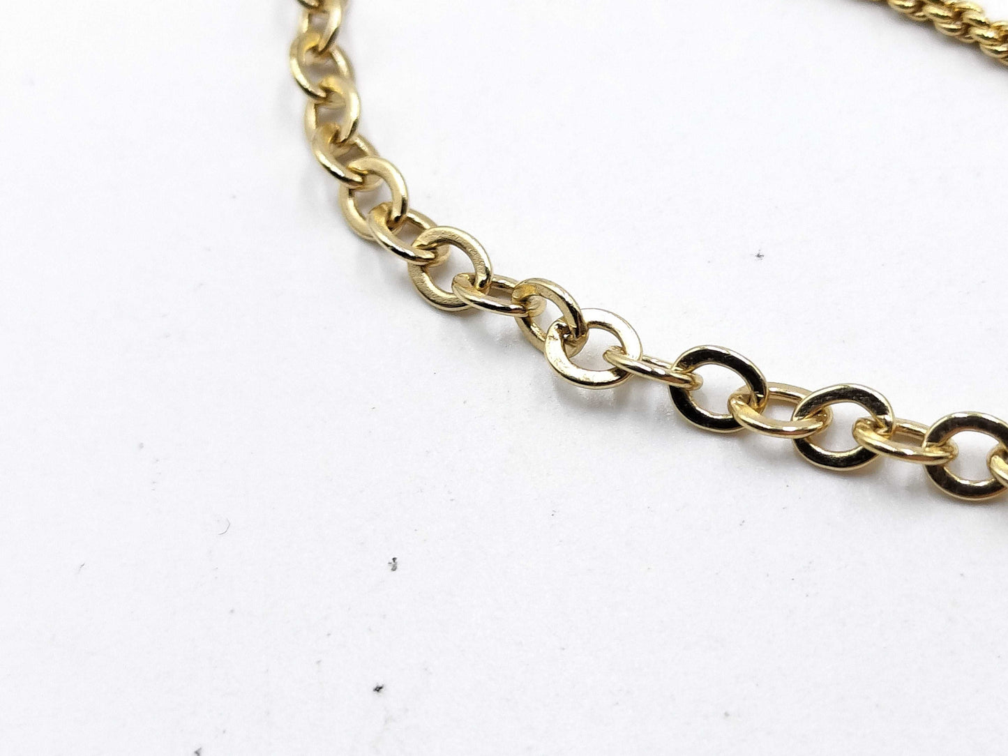 Dior logo necklace necklace