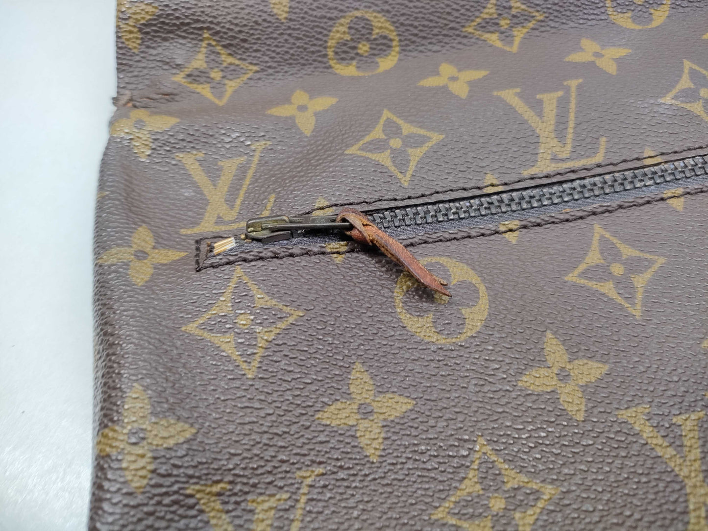 LOUIS VUITTON Monogram Pochette Pliant/Handkerchief Clutch Bag