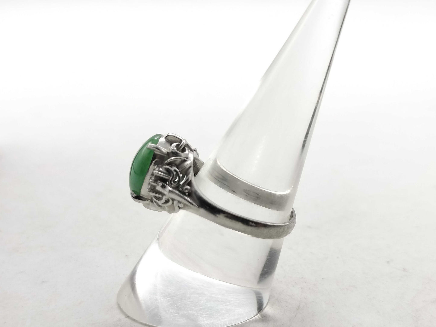 Jadeite 2.96ct D 0.09ct Pt900 6.8g Ring