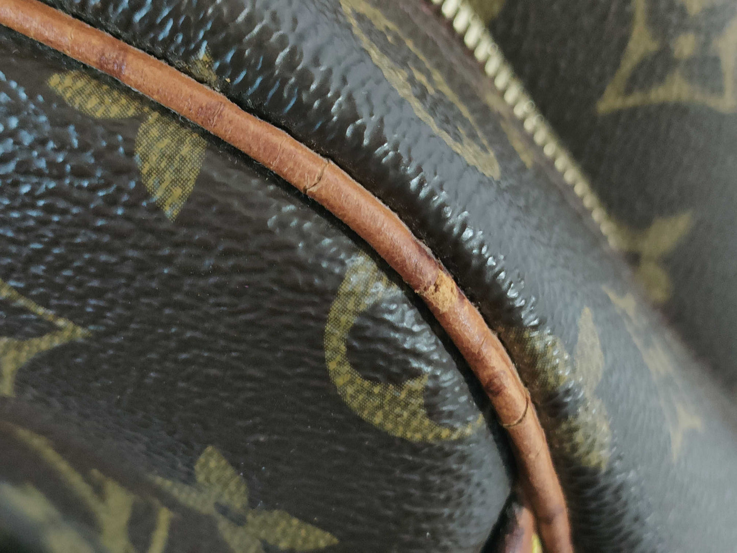LOUIS VUITTON M47270 Monogram Deauville Handbag