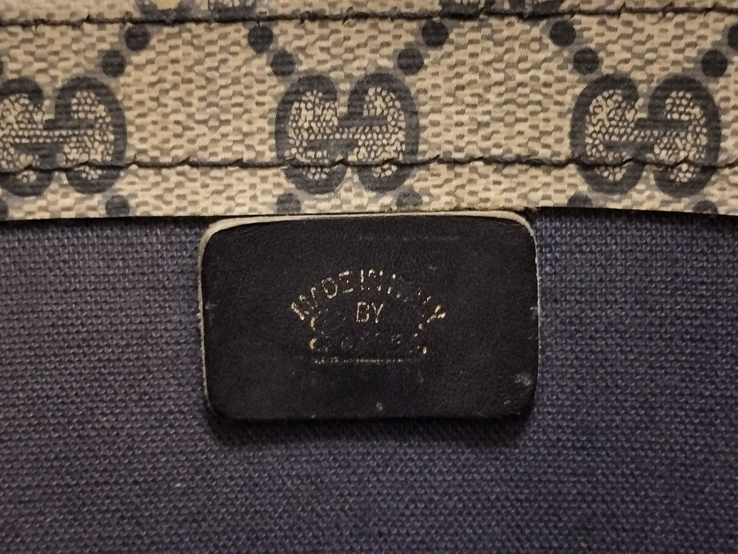 GUCCI GG Canvas Old Gucci Sherry Tote/Old Gucci Sherry Suede Shoulder Bag Set of 2 Tote Bags