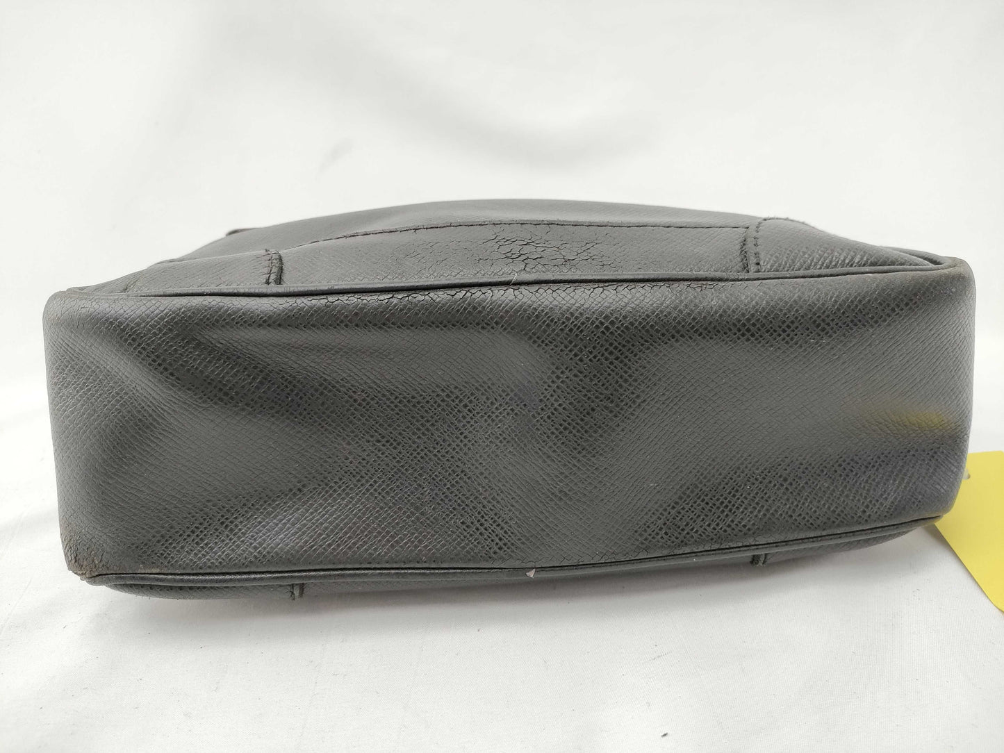 LOUIS VUITTON Taiga Neo Pavel Second Bag