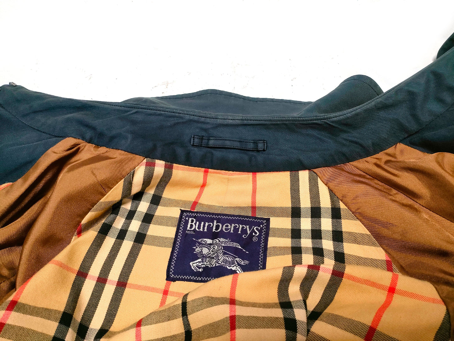 BURBERRY Coat with Nova Check Lining, Belt Missing
