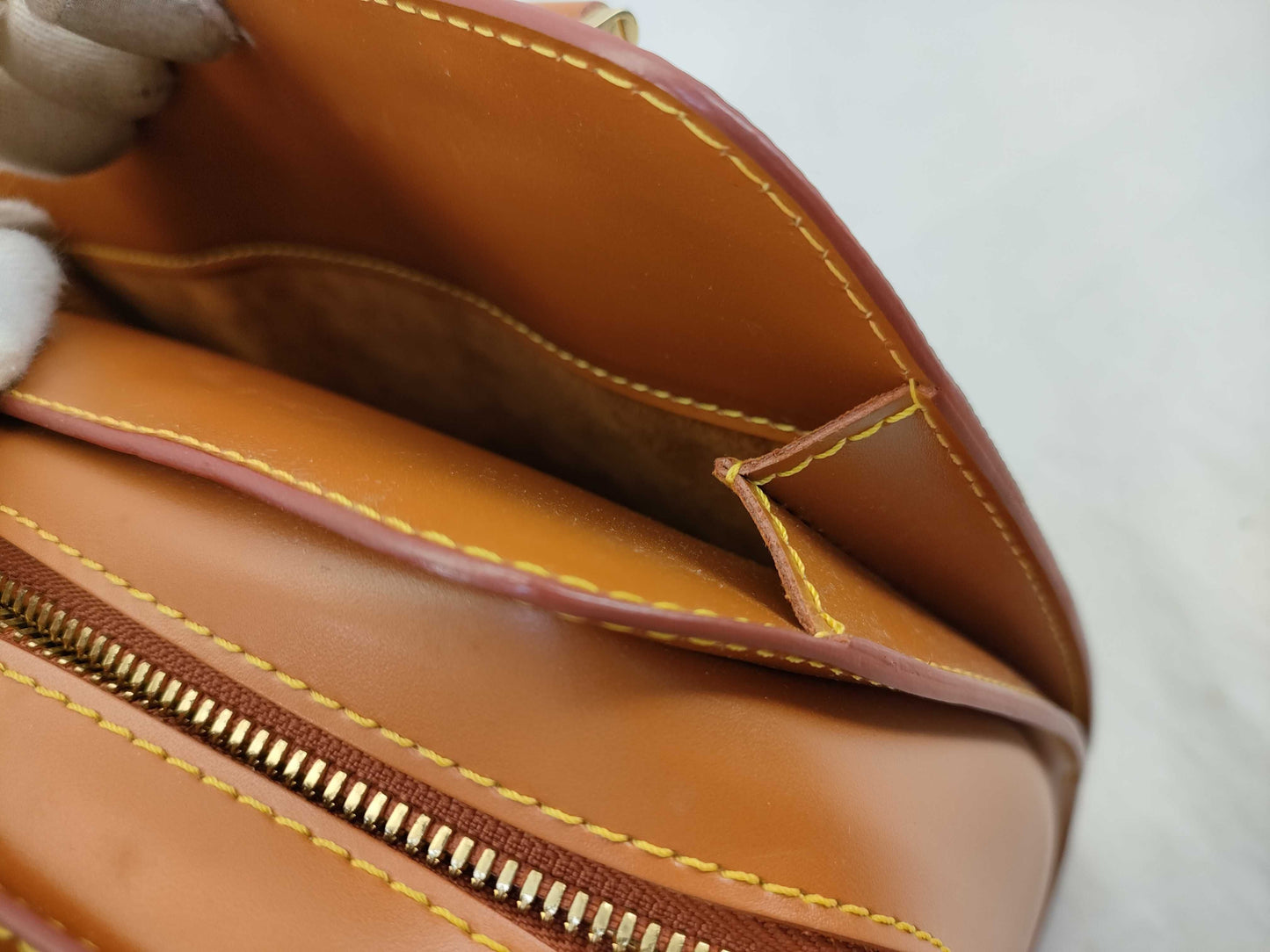 LOUIS VUITTON M52058 Epi Pont Neuf PM Handbag