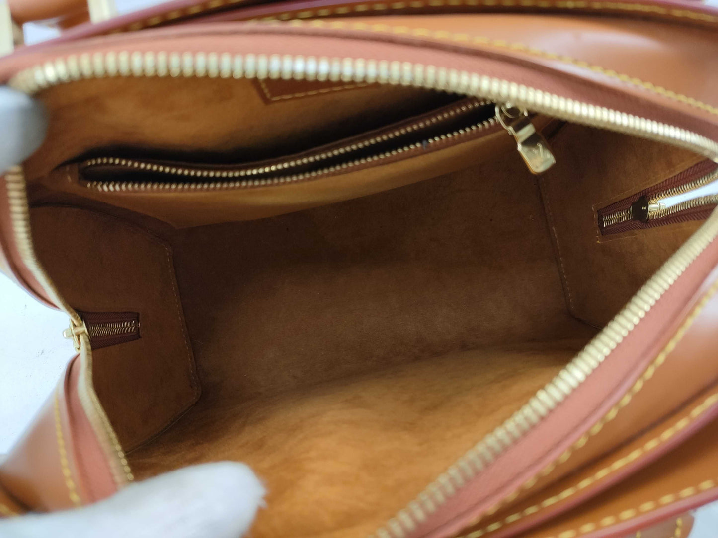 LOUIS VUITTON M52058 Epi Pont Neuf PM Handbag
