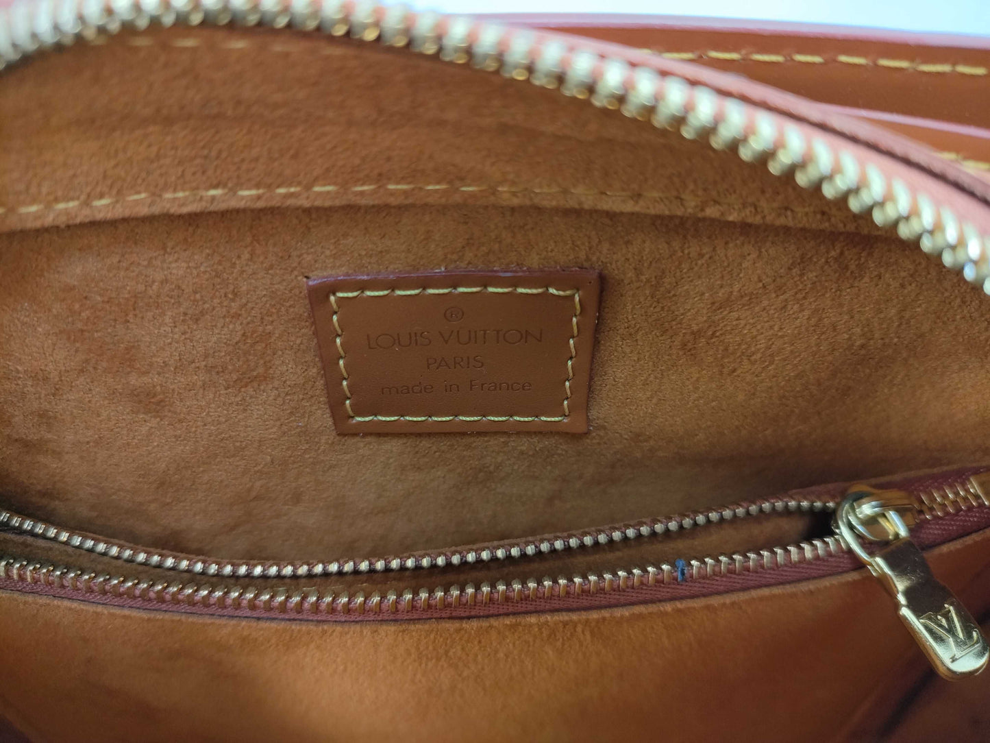 LOUIS VUITTON M52058 Epi Pont Neuf PM Handbag