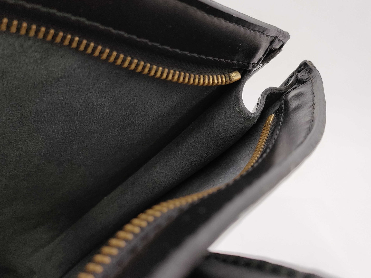 LOUIS VUITTON Epi Saint-Jacques/Noir Handbag