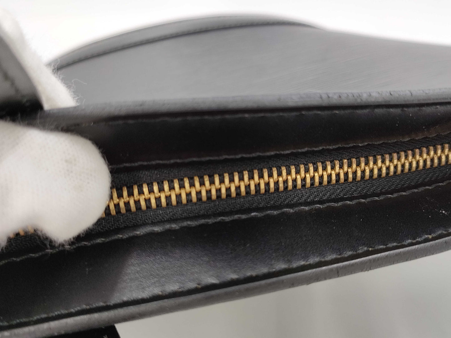 LOUIS VUITTON Epi Saint-Jacques/Noir Handbag