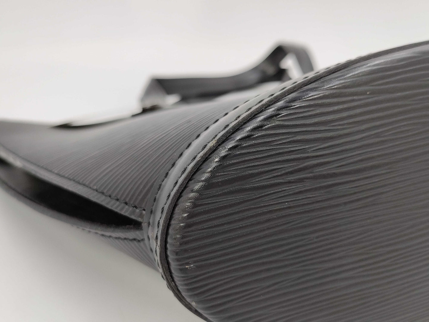 LOUIS VUITTON Epi Saint-Jacques/Noir Handbag