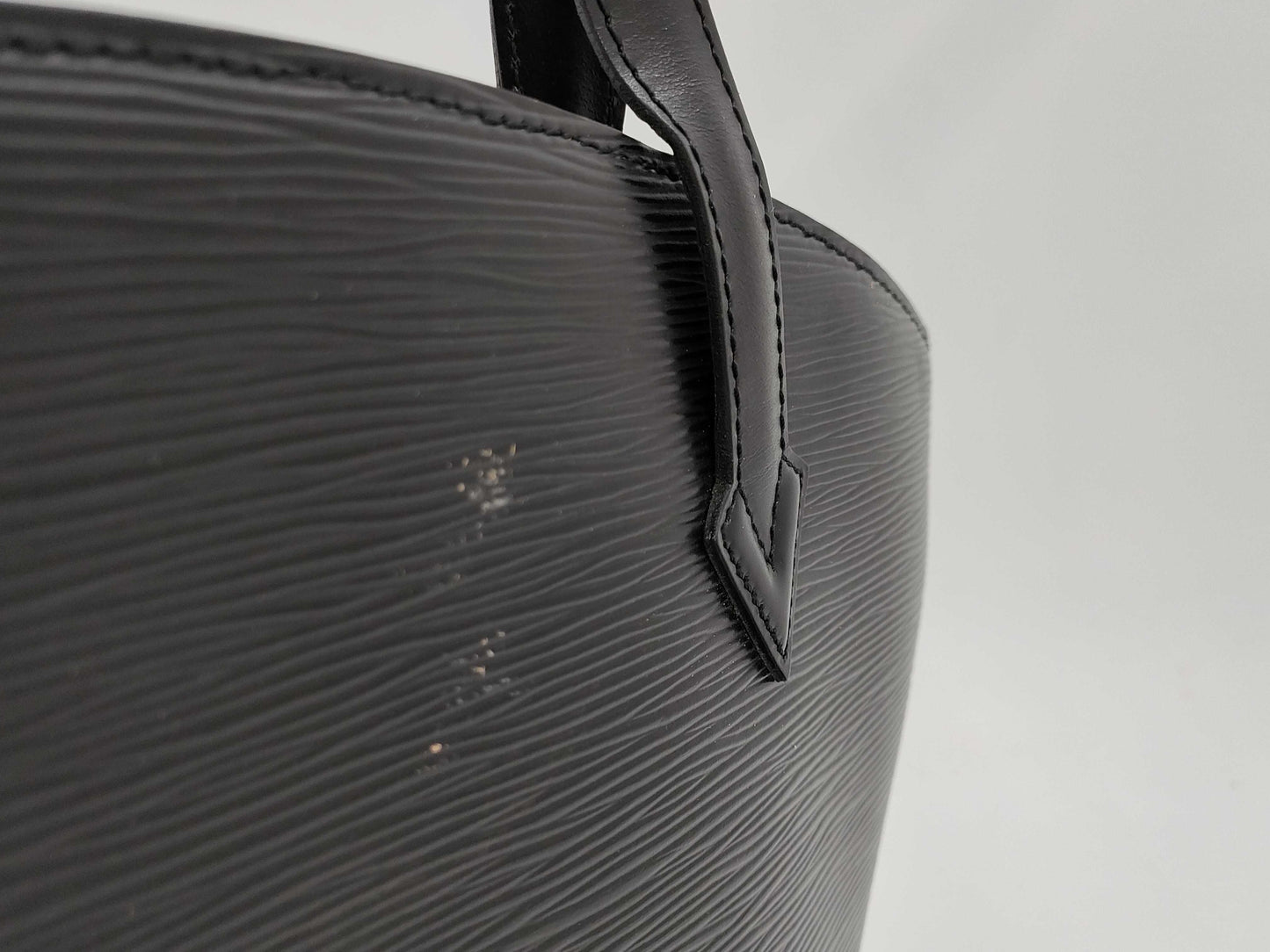 LOUIS VUITTON Epi Saint-Jacques/Noir Handbag
