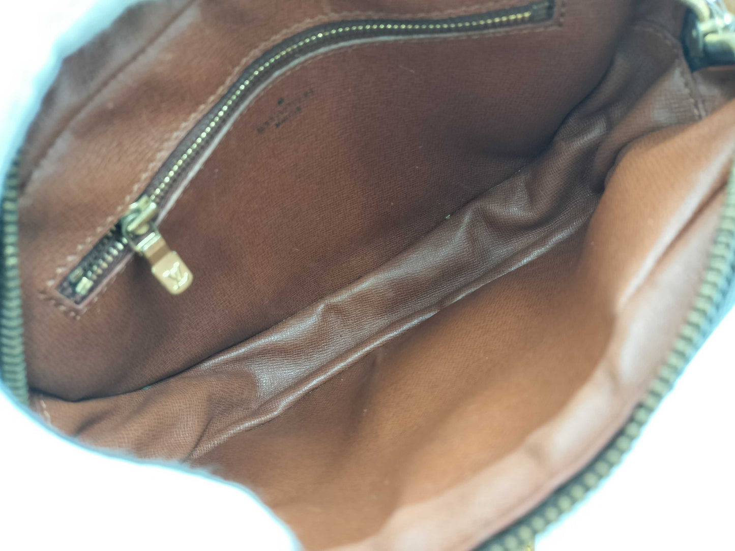 LOUIS VUITTON Epi Jeune Fille/MALLETIR engraved shoulder bag
