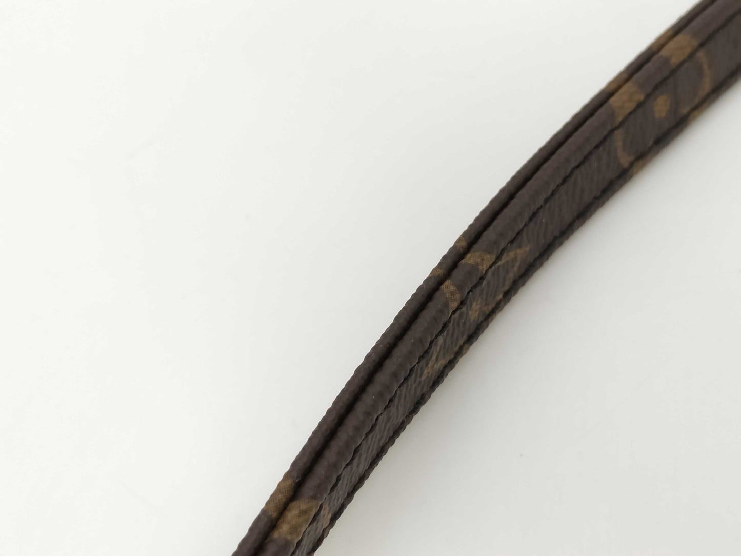 LOUIS VUITTON Monogram Pet Lead with Strap