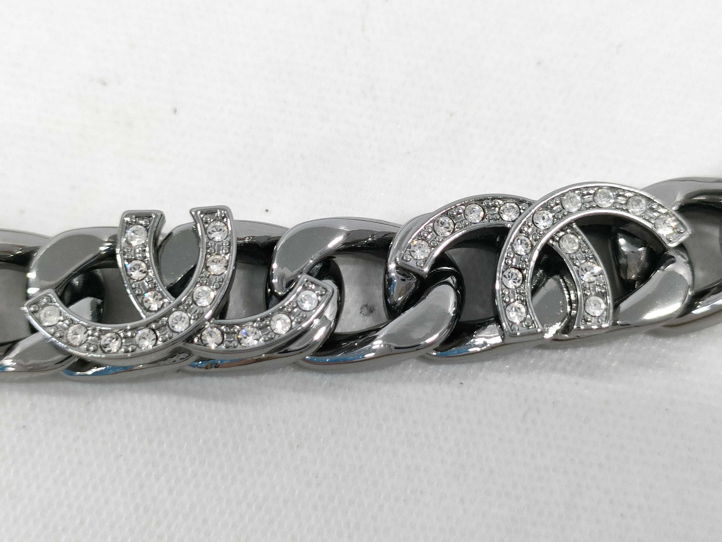 CHANEL I22K Curb Chain Necklace
