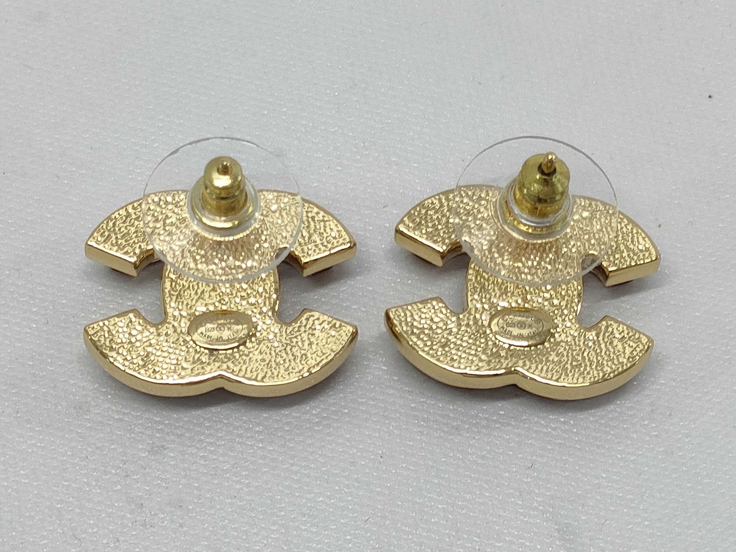 CHANEL B23K Coco Earrings