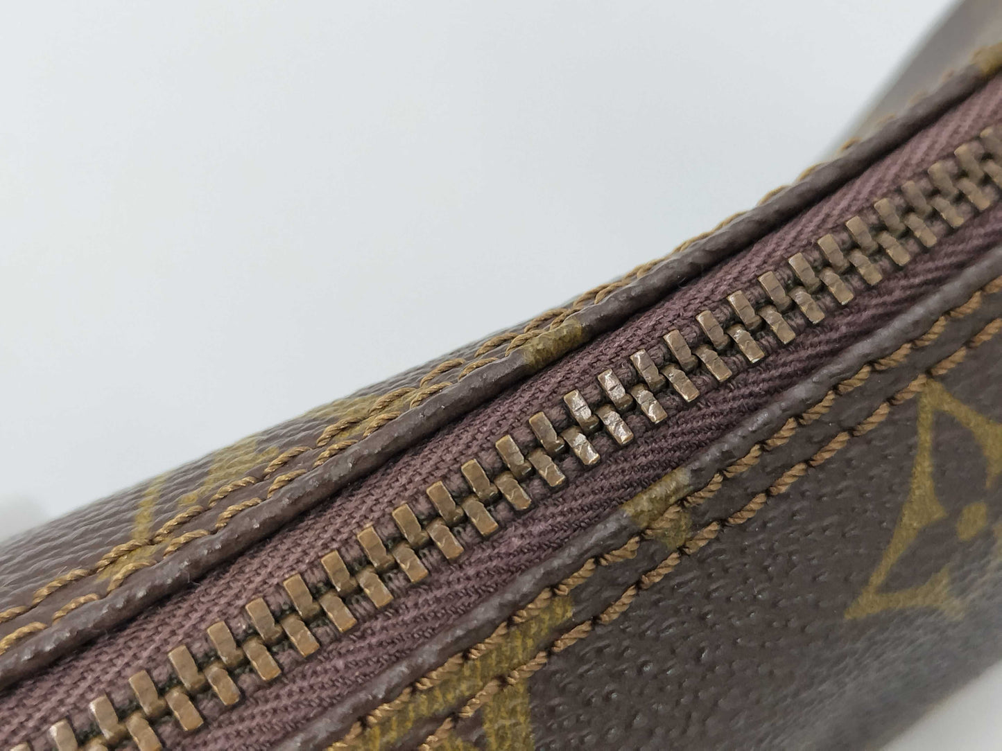 LOUIS VUITTON Monogram Papillon Pouch Pouch